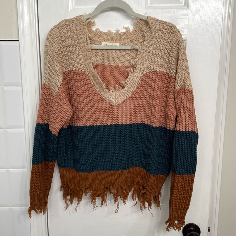 Quinn + Willow women’s distressed sweater